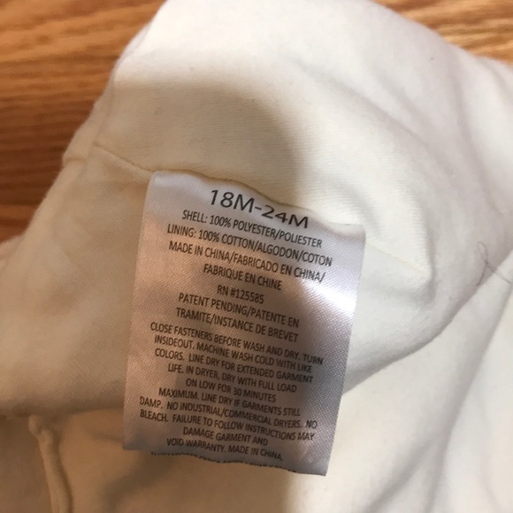 Magnificent Baby Hat & Mittens Set - Picture 4 of 5